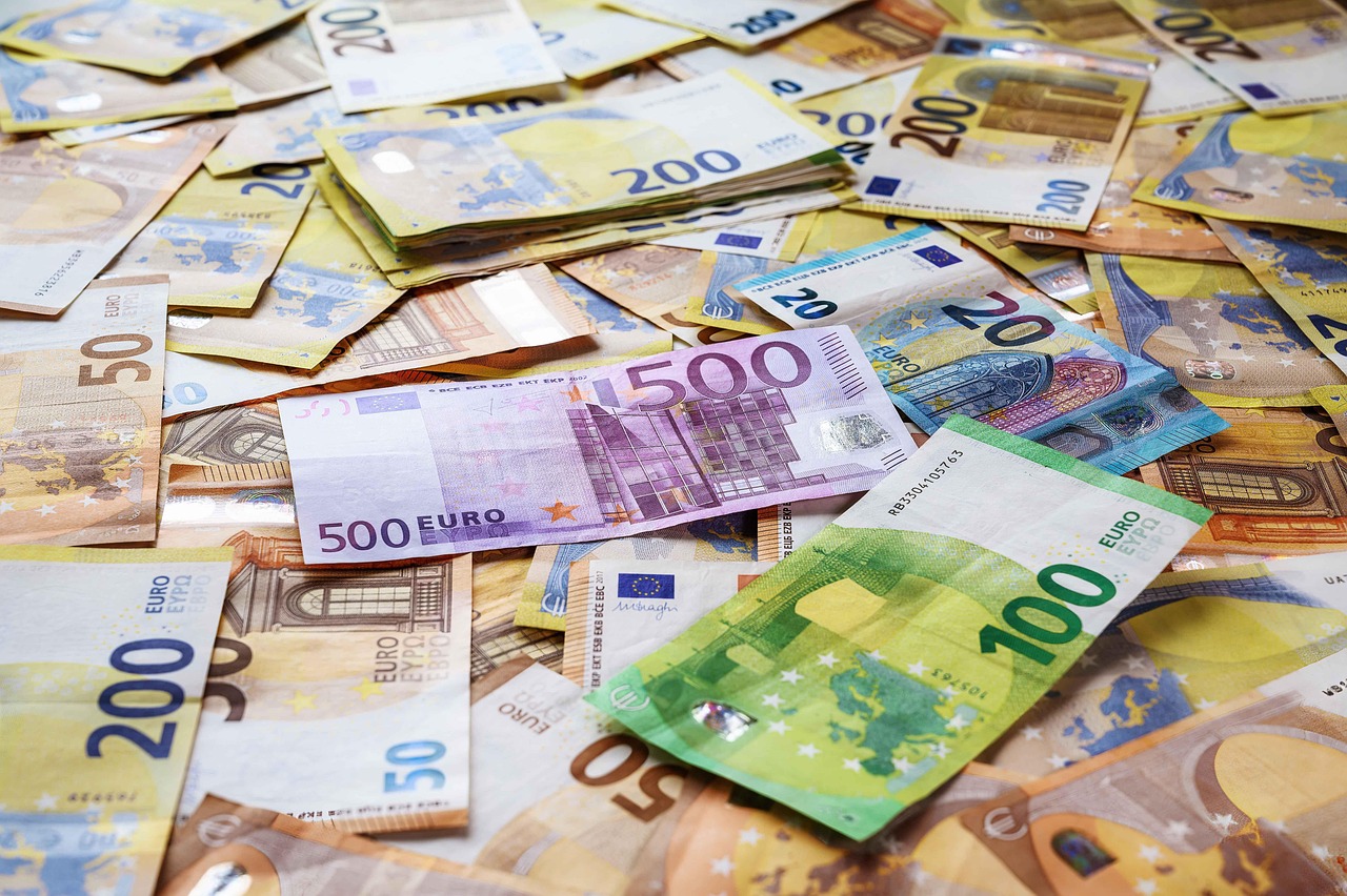 Como se escreve R$ 400? Regras de escrita